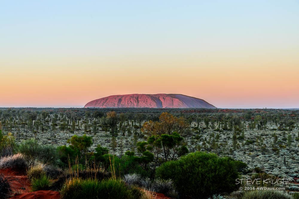 Uluru-Ayers_Rock_Steve-2